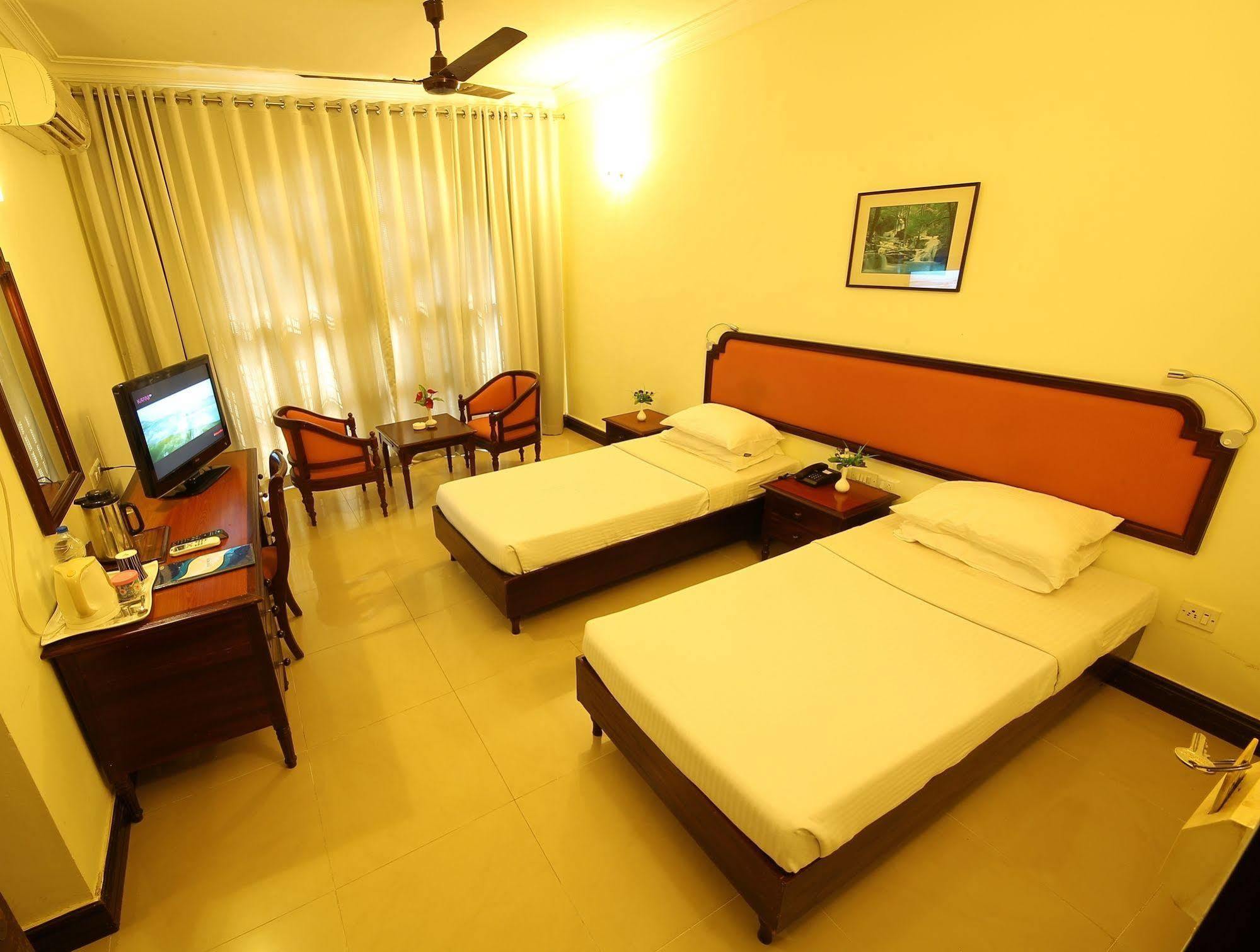 Ats Willingdon Hotel Kochi Exteriér fotografie