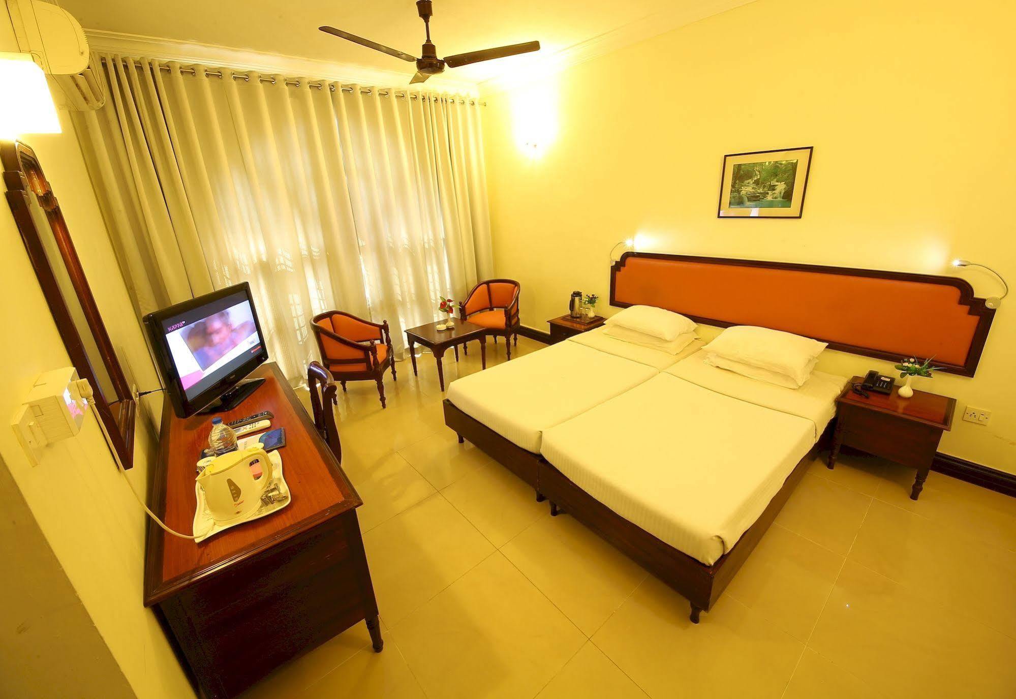 Ats Willingdon Hotel Kochi Exteriér fotografie